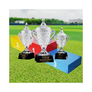 Vente en gros Trophée <span class=keywords><strong>de</strong></span> cristal Boucliers <span class=keywords><strong>de</strong></span> verre/Trophées et médailles <span class=keywords><strong>de</strong></span> cristal/Trophée <span class=keywords><strong>de</strong></span> la <span class=keywords><strong>coupe</strong></span> <span class=keywords><strong>de</strong></span> cristal k9 - Product Image 1