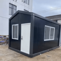 Maison conteneur préfabriquée modulaire à toit triangulaire, style rustique, pour villa de vacances