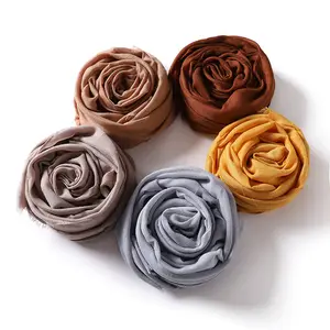 女士冬季针织格子图案纯棉头巾时尚新款设计纯色针织棉围巾