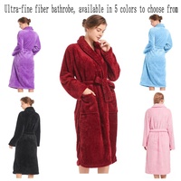 Peignoir rouge super moelleux avec logo personnalisé Peignoir de bain femme luxe hôtel Spa esthétique unisexe en flanelle rouge