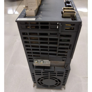 Controlador de Accionamiento de Eje DCS MDS-D-SVJ3-20NA - Product Image 5
