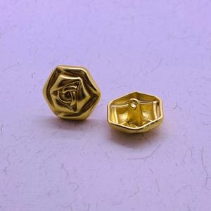 Nút áo hợp kim kẽm thiết kế hoa hồng tùy chỉnh, thân vuông, dành cho áo khoác, vest, quần áo - dành cho nhà xuất khẩu - Product Image 3