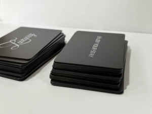 Carte de blocage anti-vol RFID et NFC avec impressions Protecteur de carte vierge noir imprimé personnalisé - Product Image 4