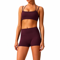 Ensemble de yoga 2 pièces personnalisé pour femme : Soutien-gorge de sport et short froncé taille haute – Tenue de fitness, de gym et de sport