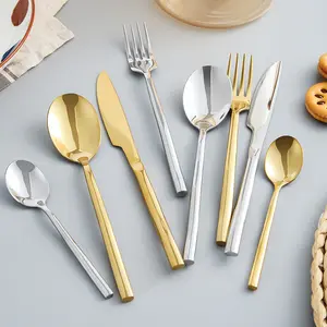 Bán buôn số lượng lớn 4 cái bạc mạ vàng hiện đại Flatware tùy chỉnh muỗng nĩa và dao thép không gỉ thiết lập dao kéo