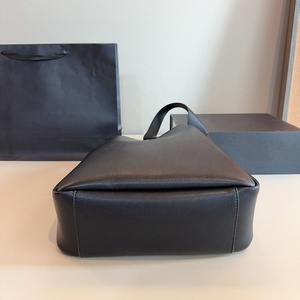 Bolso de Mano de Diseño Retro de Lujo para Mujer, Bolso de Viaje de Cuero a la Moda, Bolso de Mujer con Asa Única Abierta/Cerrada - Product Image 6