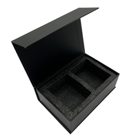 Boîte d'emballage de tasse à café magnétique avec logo personnalisé ensemble de carton rigide noir whisky vin rouge bouteille boîte cadeau en verre avec insert