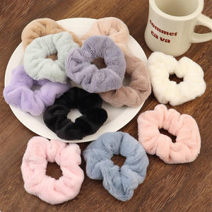 ที่มัดผมแบบยืดหยุ่นสำหรับผู้หญิงที่มัดผมสีพื้นทำจากผ้ากำมะหยี่นุ่มฟูใหม่สำหรับฤดูหนาว - Product Image 1