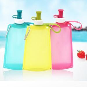 Bouteille d'eau pliable en silicone personnalisable, sans BPA, écologique, légère et portable - Product Image 6