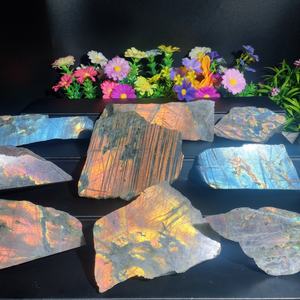 Vente en gros de plaques de <span class=keywords><strong>labradorite</strong></span> arc-en-ciel naturelle, plaques de quartz cristallin pour la guérison et la décoration - Product Image 1