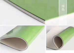 Suelo Deportivo Interior <span class=keywords><strong>de</strong></span> PVC <span class=keywords><strong>de</strong></span> Buena Calidad con Superficie <span class=keywords><strong>de</strong></span> Parqué, Diseño Moderno Antideslizante para <span class=keywords><strong>Cancha</strong></span> <span class=keywords><strong>de</strong></span> Baloncesto y Uso en Hoteles - Product Image 3