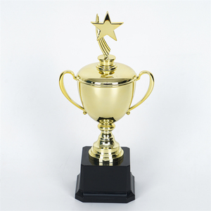 <span class=keywords><strong>Trophée</strong></span> <span class=keywords><strong>de</strong></span> Récompense Sportive Personnalisé en Usine, Figurines <span class=keywords><strong>de</strong></span> Joueur <span class=keywords><strong>de</strong></span> Football, Coupes, Médailles <span class=keywords><strong>et</strong></span> Plaques Commémoratives pour Cadeaux Souvenirs - Product Image 3