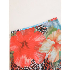 Conjunto <span class=keywords><strong>de</strong></span> Bikini <span class=keywords><strong>de</strong></span> 3 Piezas con Estampado Floral para Mujer, con Pareo, Bikini Triangular con Tiras, Traje <span class=keywords><strong>de</strong></span> <span class=keywords><strong>Baño</strong></span> para Playa <span class=keywords><strong>de</strong></span> Verano - Product Image 4