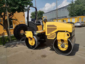 Brand 4 Ton Hydraulic Road Roller Mini Compactor RWYL71B Double Drum With High Quality - Product Image 4