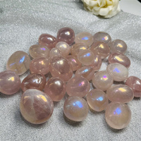 Ange Aura Quartz rose petite paume Cristal naturel dégringolé Titane quartz rose pierre dégringolée pour la méditation