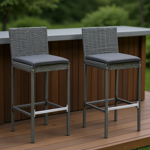 Ensemble de 2 tabourets de bar en osier gris avec structure en métal pour utilisation en extérieur - Product Image 2