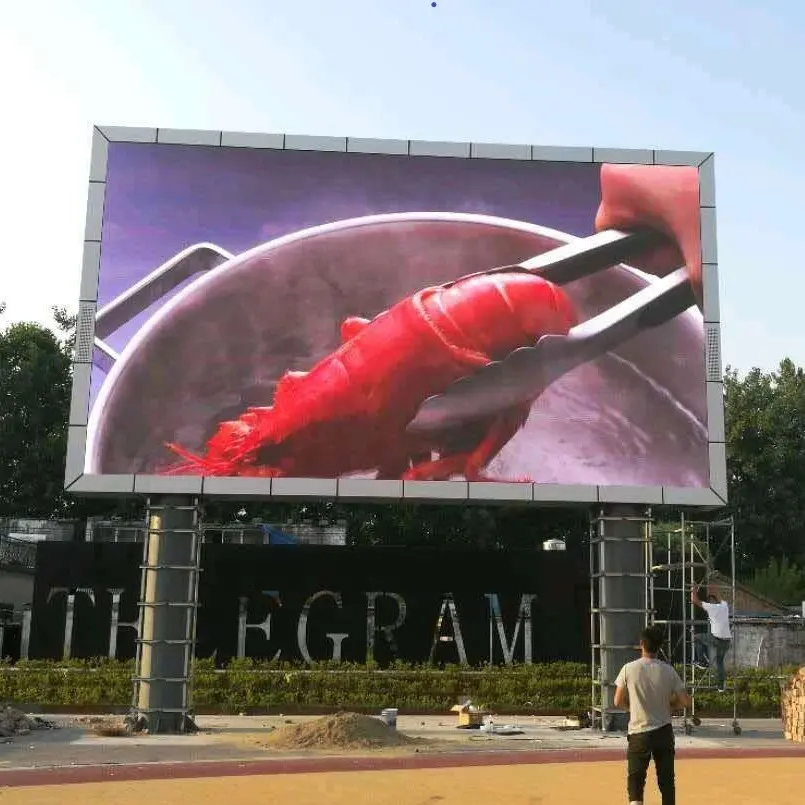 Kecerahan Tinggi P6 Led Tampilan Layar Besar Raksasa Led Layar Raksasa Tampilan SMD P6 Iklan Peralatan Led Display