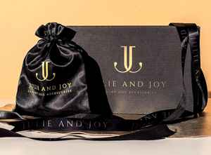 Arnés Azul Turquesa ITALIANA Con Cuero Italiano Dorado Regalo Perfecto Para Dueños De Perros Gamuza Genuina Y Herrajes Con Acabado Dorado - Product Image 4