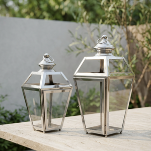 Lanternes porte-bougies modernes en acier inoxydable et verre, design de Noël, faites à la main, durables, tailles personnalisables pour la décoration de la maison et du jardin - Product Image 1