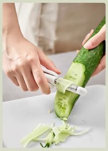 Offre Spéciale 2026 : Éplucheur Multifonctionnel 3-en-1 en Acier Inoxydable et Plastique pour Cuisine – Outil de Râpage de Pommes de Terre pour Usage Domestique - Product Image 2