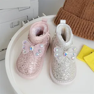 Sepatu bot salju pergelangan kaki bayi perempuan, gaya musim dingin putri perak pita salju Bling Bling berlian imitasi lembut hangat bulu palsu