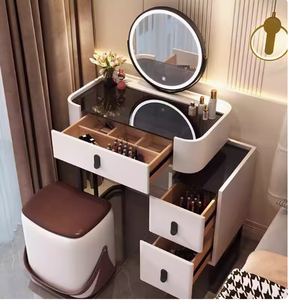 <span class=keywords><strong>Coiffeuse</strong></span> de maquillage <span class=keywords><strong>avec</strong></span> espace tabouret Table de toilette <span class=keywords><strong>avec</strong></span> miroir et tiroirs LED Vente en gros - Product Image 1