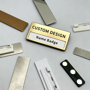 Placa de Identificación Rectangular para Personal, Grabada con Láser en Acero Inoxidable, Pin Personalizado con Nombre de Hotel, Metal en Blanco con Logotipo de Resina - Product Image 4