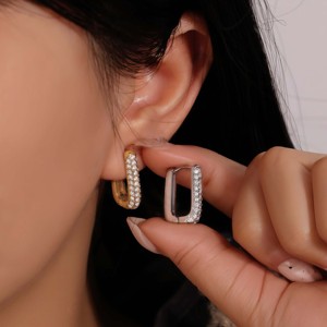 Pendientes de Mujer con Zirconia en Forma de U, Chapados en Oro de 18K, Acero Inoxidable, Hebilla Rectangular, Estilo Moderno y Lujoso para Fiesta - Product Image 5
