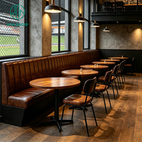 Ensemble commercial de mobilier de restaurant industriel Ron Group : banquette en cuir sur mesure, table ronde en bois massif et chaise rembourrée