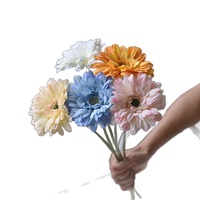 Bunga Gerbera Daisy Buatan Tangan Tangkai Tunggal dari Kain Sutra Realistis untuk Dekorasi Pernikahan, Hari Ibu, dan Rangkaian Bunga Rumah