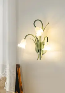 Applique Murale LED à 3 Appliques en Métal Fleur de Tulipe Verte Maison Hôtel Appartement Loft Applique Murale d'Intérieur Florale Décoration