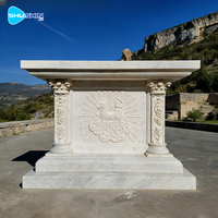 Table d'autel d'église en marbre beige sculptée à la main, style moderne, pour temple et jardin, sur mesure