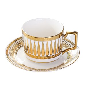Juego de Tazas de Café de Cerámica Europea con Platillo, Diseño Estampado en Caliente, Capacidad de 401-500 ml, Apto para Lavavajillas y Microondas, Patrón de Dibujos Animados, para Fiestas - Product Image 3
