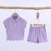 Ensemble deux pièces pour filles, haut à manches courtes avec fermeture éclair et ourlet festonné, et short avec poches, pour le golf, les sports, le quotidien, les activités de plein air et les tenues décontractées