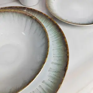 Reaktives Glasur geschirr im westlichen Stil mit runder Form Geschirr Geschirrset Geschirrset