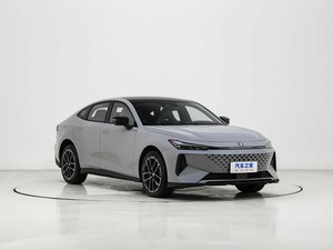 Nouvelle Véhicule Électrique Berline IDD Hybride Intelligente Changan UNI-V 2ème Génération 2024 pour Trajets Urbains et Voyages en Famille - Offre Spéciale - Product Image 2