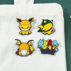 Épingles de revers en métal à faible MOQ, design dessin animé/anime, en stock, pas cher, épingles de chapeau personnalisées en émail souple - Product Image 5