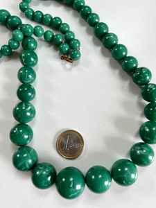 Collar de Resina Hecho a Mano con Diseño Artístico de Colgante, Joyería Ligera de Moda, Perfecta para Uso Diario, Atuendos Casuales y Festivos - Product Image 3