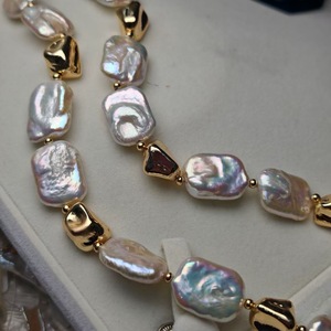 Colgante Bohemio de Plata Pura Impecable Wenchi Rich Wealthy de 12-13mm con Cuentas de Oro Natural Incrustadas y Acabado Dorado Brillante, Modelo 21058 - Product Image 3