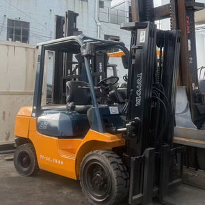 Chariot élévateur Toyota d'occasion de 3,5/4/5/6/7/8/10/12/15/16/18/20 tonnes, chariot élévateur industriel avec moteur diesel et mât triplex - Product Image 1