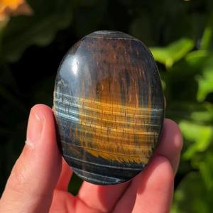 หินคริสตัลธรรมชาติสำหรับบำบัดรักษา หินไทเกอร์อายสีน้ำเงินและสีเหลือง สำหรับตกแต่งบ้านและเป็นของขวัญคริสต์มาส ขายส่ง - Product Image 2