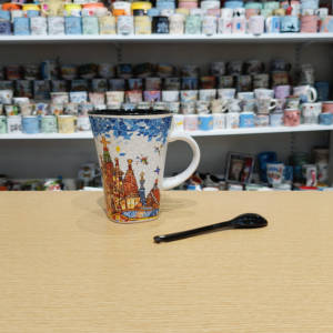 Taza <span class=keywords><strong>de</strong></span> cerámica con diseño <span class=keywords><strong>de</strong></span> mosaico <span class=keywords><strong>de</strong></span> la Sagrada Familia <span class=keywords><strong>de</strong></span> <span class=keywords><strong>Barcelona</strong></span> y Gaudí, con asa y cuchara a juego, para regalo y recu - Product Image 1