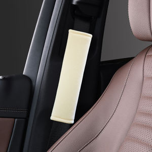 Housse de ceinture de sécurité en peluche courte et douce, universelle, pour filles, toutes saisons, accessoires intérieurs de voiture - Product Image 5