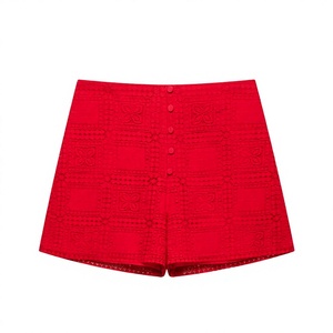 Nouveauté Été 2026 – Short Femme Taille Haute Décontracté en Dentelle Gaufrée, Respirant, Tissé, Boutonné et Coloré Style Rétro - Product Image 4