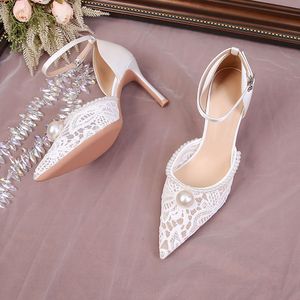รองเท้าส้นสูงแบบสวมเปิดส้นประดับมุกและลูกไม้สีขาวสำหรับงานแต่งงาน ไซส์ 33-42 รุ่นหรูหราสำหรับผู้หญิง - Product Image 5