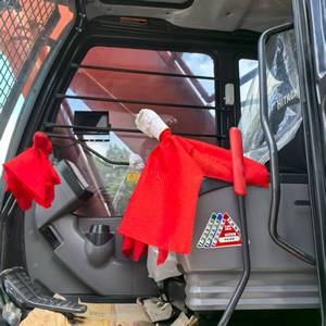 Excavadora de cadenas usada original de Japón, Hitachi 35T ZX350H, a precio económico. - Product Image 5