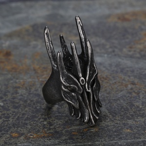Paslanmaz Çelik 3D Oni Şeytan Maskesi Kafatası Yüzük Erkek Gotik <span class=keywords><strong>Punk</strong></span> Biker Takı Boynuzlu Canavar Yüzü Vintage Eskitilmiş Gümüş Yüzük - Product Image 2