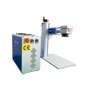 Machine de marquage au laser à fibre SUNTOP à bas prix avec dispositif de marquage rotatif - Product Image 3