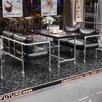 Ensemble de mobilier de bar commercial personnalisable en bambou de style industriel, table et chaises, pour les salles de négociation des salons de thé