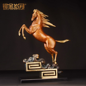 Escultura de Cobre y Oro: Nube Voladora y Caballo Auspicioso, Hecha a Mano, Adorno Artístico para Sala de Estar - Product Image 3